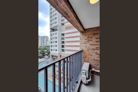 Varanda de kitnet/studio para alugar com 1 quarto, 24m² em Chácara Klabin, São Paulo