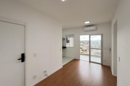Apartamento para alugar com 50m², 2 quartos e 1 vaga Apartamento para alugar com 50m², 2 quartos e 1 vagaSala