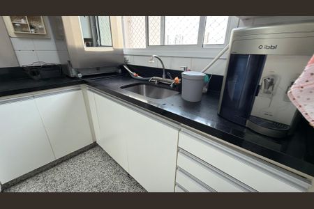 Apartamento à venda com 157m², 3 quartos e 2 vagas