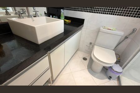 Apartamento à venda com 157m², 3 quartos e 2 vagas