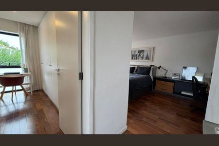Casa à venda com 3 quartos, 172m² em Butantã, São Paulo