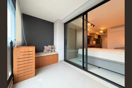 Apartamento à venda com 1 quarto, 33m² em Vila Cordeiro, São Paulo