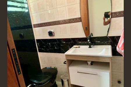 Apartamento à venda com 69m², 2 quartos e 1 vagaBanheiro