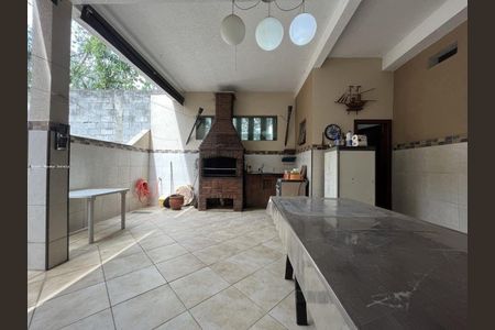 Casa à venda com 3 quartos, 242m² em Jardim das Acacias, São Bernardo do Campo