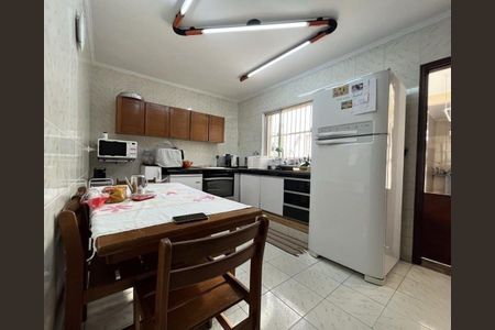 Casa à venda com 3 quartos, 242m² em Jardim das Acacias, São Bernardo do Campo