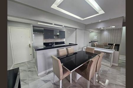 Apartamento à venda com 81m², 2 quartos e 2 vagas