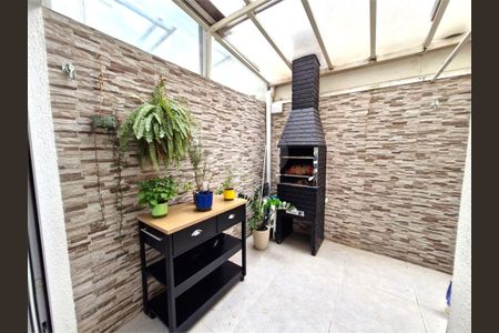 Casa à venda com 2 quartos, 68m² em Campo Grande, São Paulo