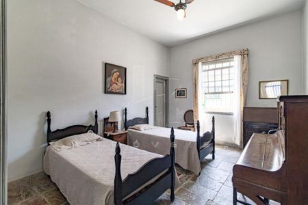 Casa à venda com 460m², 4 quartos e 3 vagas