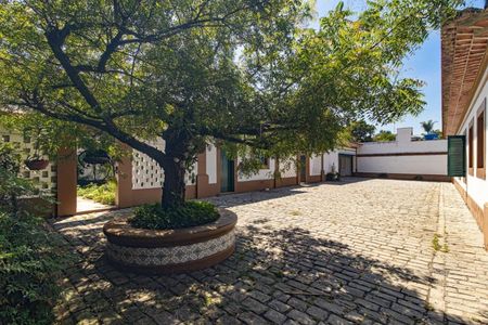 Casa à venda com 460m², 4 quartos e 3 vagas