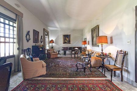 Casa à venda com 460m², 4 quartos e 3 vagas