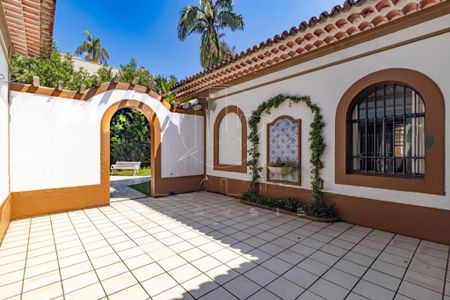 Casa à venda com 460m², 4 quartos e 3 vagas