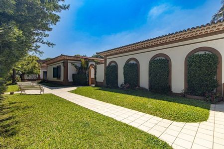 Casa à venda com 460m², 4 quartos e 3 vagas