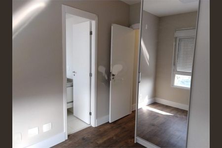 Apartamento à venda com 3 quartos, 134m² em Vila Anastácio, São Paulo