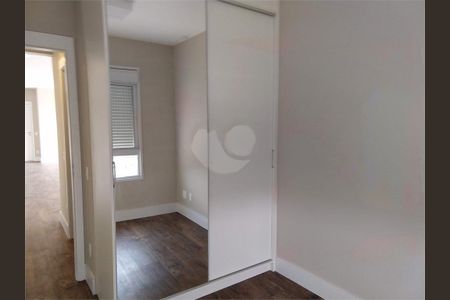 Apartamento à venda com 3 quartos, 134m² em Vila Anastácio, São Paulo