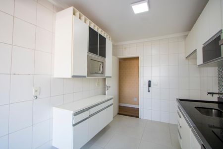 Apartamento à venda com 108m², 3 quartos e 2 vagasCozinha
