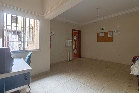 Casa à venda com 350m², 4 quartos e 4 vagas Casa à venda com 350m², 4 quartos e 4 vagasFoto 02