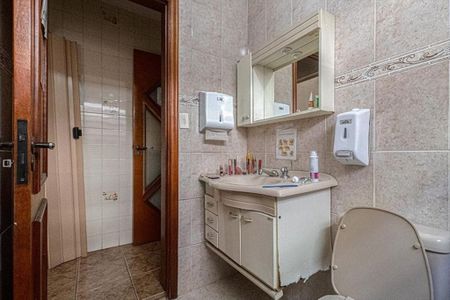 Casa à venda com 350m², 4 quartos e 4 vagas Casa à venda com 350m², 4 quartos e 4 vagasFoto 11