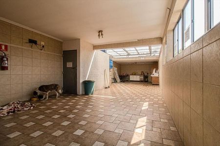 Casa à venda com 350m², 4 quartos e 4 vagas Casa à venda com 350m², 4 quartos e 4 vagasFoto 13