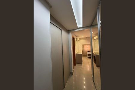 Apartamento para alugar com 191m², 4 quartos e 2 vagasCorredor