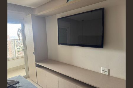 Apartamento para alugar com 191m², 4 quartos e 2 vagasQuarto