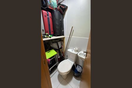 Apartamento para alugar com 191m², 4 quartos e 2 vagasBanheiro