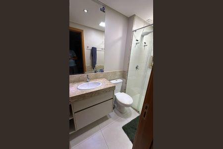 Apartamento para alugar com 191m², 4 quartos e 2 vagasBanheiro