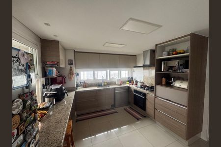 Apartamento para alugar com 191m², 4 quartos e 2 vagasCozinha