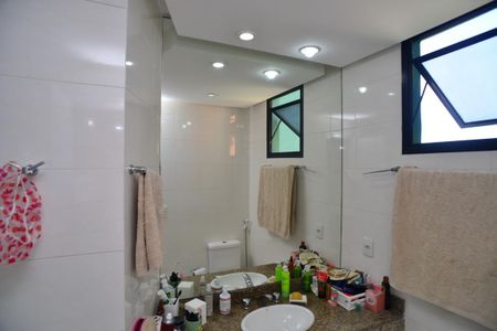 Apartamento à venda com 118m², 3 quartos e 2 vagasBanheiro Suíte