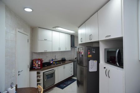 Apartamento à venda com 118m², 3 quartos e 2 vagasCozinha