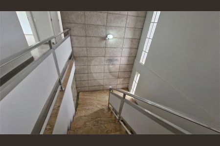 Casa à venda com 373m², 5 quartos e 6 vagas