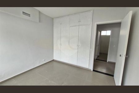 Casa à venda com 373m², 5 quartos e 6 vagas