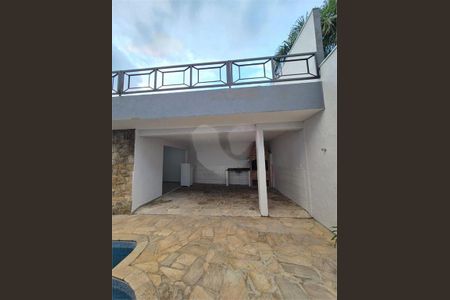 Casa à venda com 373m², 5 quartos e 6 vagas