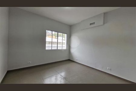 Casa à venda com 373m², 5 quartos e 6 vagas
