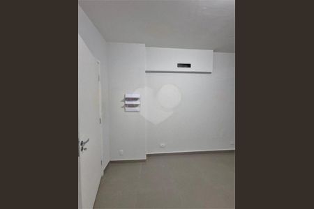 Casa à venda com 373m², 5 quartos e 6 vagas