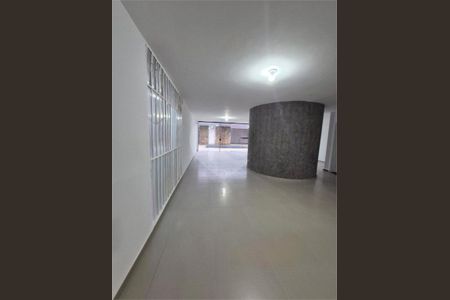 Casa à venda com 373m², 5 quartos e 6 vagas