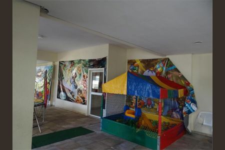 Apartamento à venda com 2 quartos, 68m² em Jardim Ivana, São Paulo