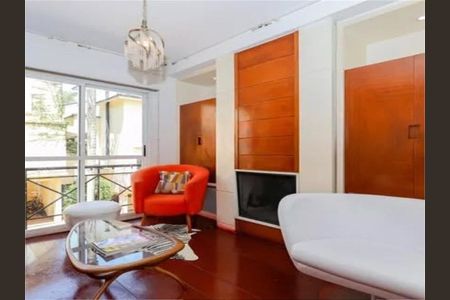 Casa à venda com 4 quartos, 550m² em Jardim Morumbi, São Paulo