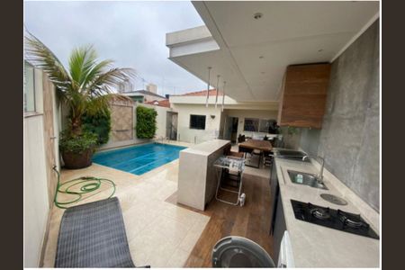 Casa à venda com 204m², 3 quartos e 2 vagas