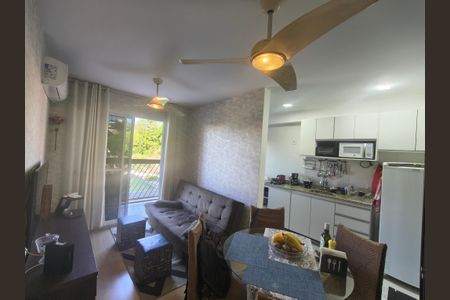 Sala de apartamento à venda com 2 quartos, 52m² em Pechincha, Rio de Janeiro