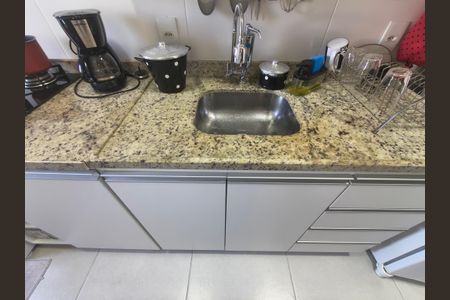 Apartamento à venda com 52m², 2 quartos e 1 vagaCozinha