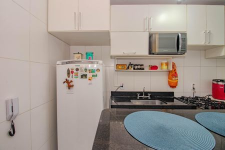 Apartamento à venda com 53m², 2 quartos e 1 vaga Apartamento à venda com 53m², 2 quartos e 1 vagaCozinha e Área de Serviço