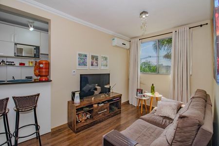 Sala de apartamento à venda com 2 quartos, 53m² em Protásio Alves, Porto Alegre