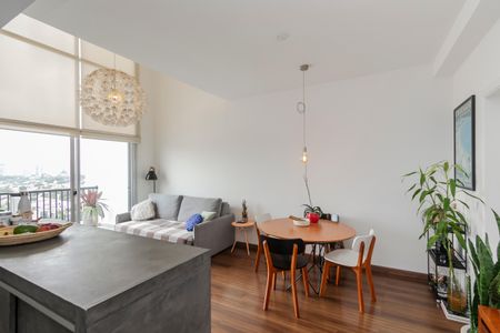 Apartamento para alugar com 70m², 2 quartos e 2 vagasSala