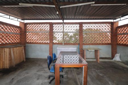 Casa à venda com 105m², 2 quartos e 1 vagaÁrea de Serviço