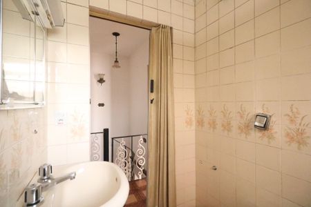 Casa à venda com 105m², 2 quartos e 1 vagaBanheiro