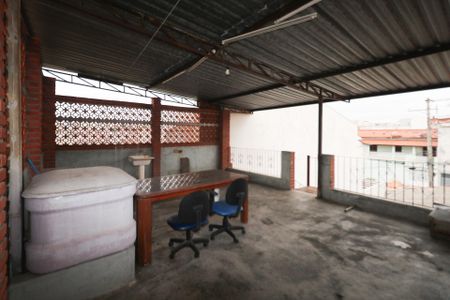 Casa à venda com 105m², 2 quartos e 1 vagaÁrea de Serviço