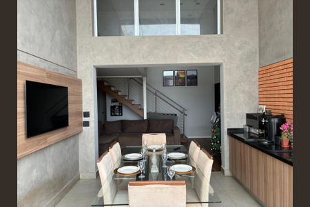 Apartamento à venda com 174m², 3 quartos e 3 vagasFoto 01