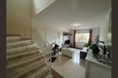 Casa à venda com 3 quartos, 145m² em Jardim Monte Kemel, São Paulo