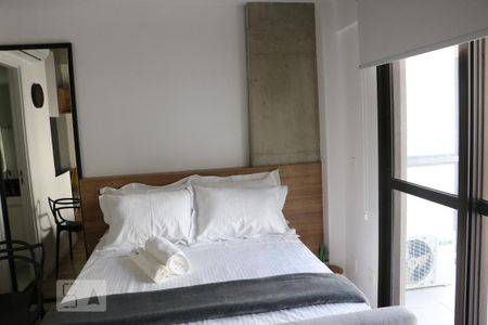 Sala/Quarto de apartamento à venda com 1 quarto, 30m² em República, São Paulo