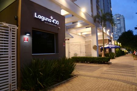 Apartamento à venda com 28m², 1 quarto e sem vaga Apartamento à venda com 28m², 1 quarto e sem vagaFachada